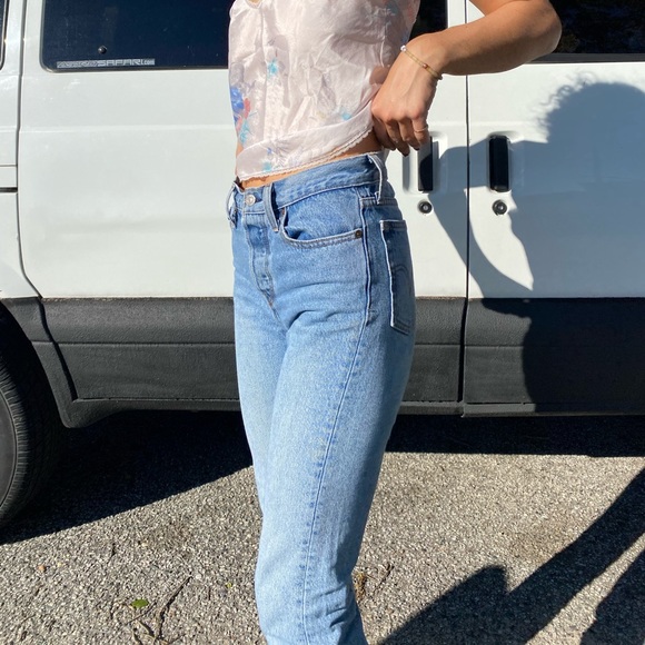 Levi’s - Picture 2 of 4